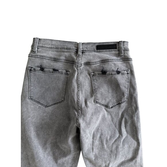 CELLO Gray Midrise Straight Leg Jeans Size 11 - Picture 4 of 6